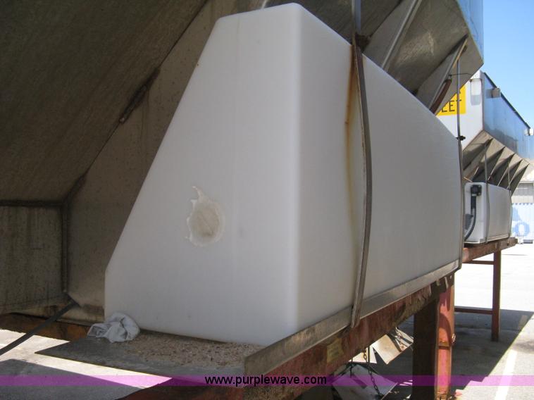 image for item H5308 Flink slide-in salt/sand spreader