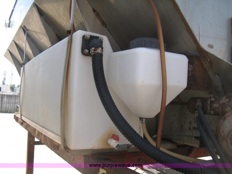 image for item H5308 Flink slide-in salt/sand spreader