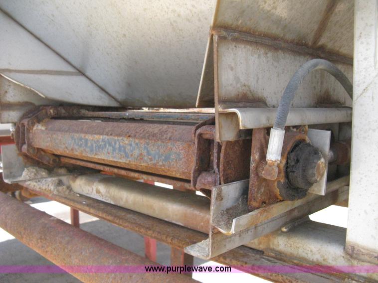 image for item H5308 Flink slide-in salt/sand spreader