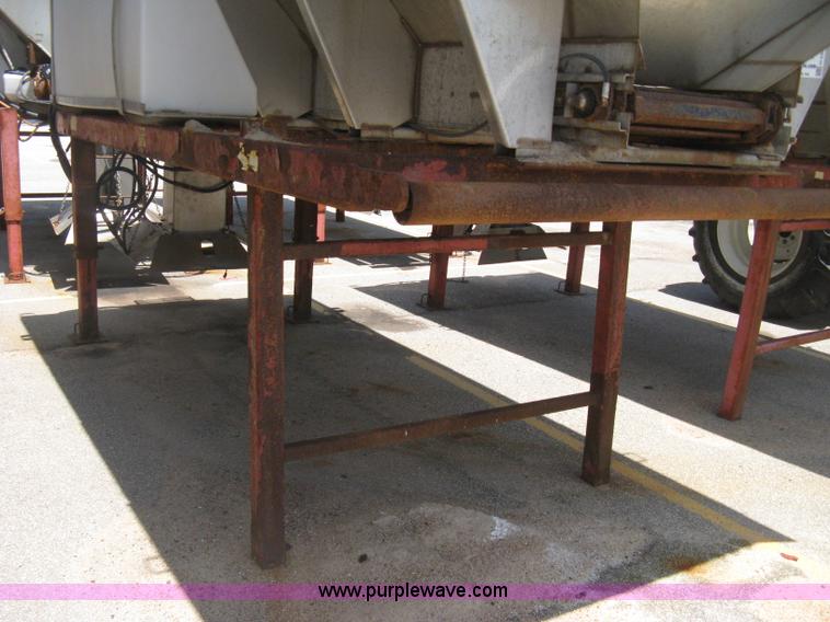 image for item H5308 Flink slide-in salt/sand spreader