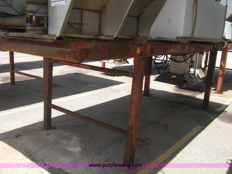 image for item H5308 Flink slide-in salt/sand spreader