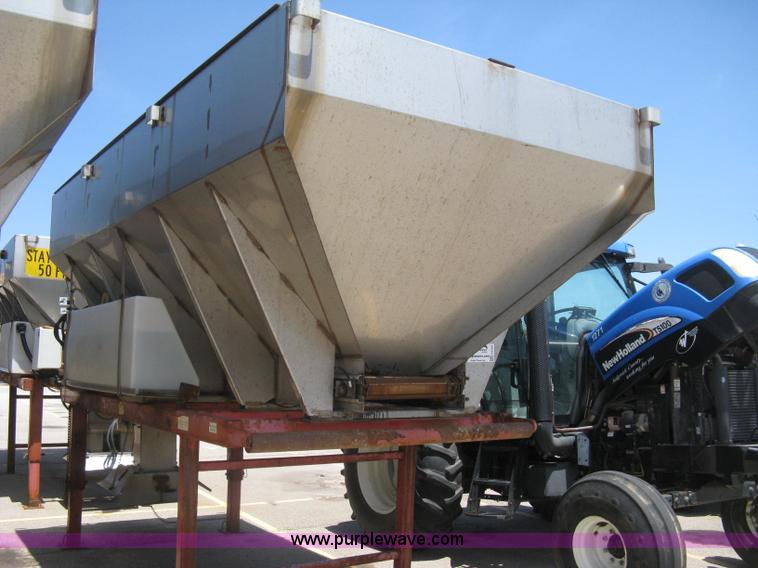 image for item H5309 Flink slide-in salt/sand spreader