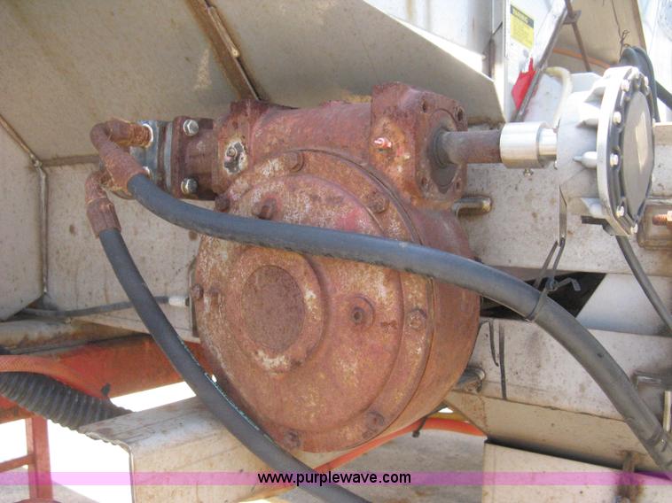 image for item H5309 Flink slide-in salt/sand spreader