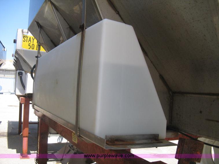 image for item H5309 Flink slide-in salt/sand spreader