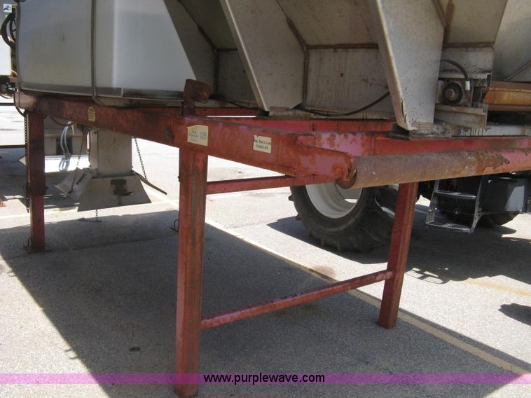 image for item H5309 Flink slide-in salt/sand spreader