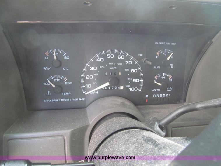 image for item H8837 1995 Chevrolet Astro van