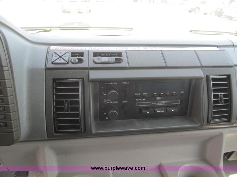 image for item H8837 1995 Chevrolet Astro van