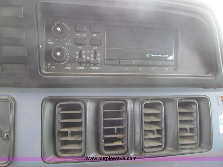 image for item H8838 1989 Dodge Ram Wagon 250 van