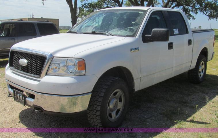 image for item H8840 2007 Ford F150 XLT SuperCrew pickup truck