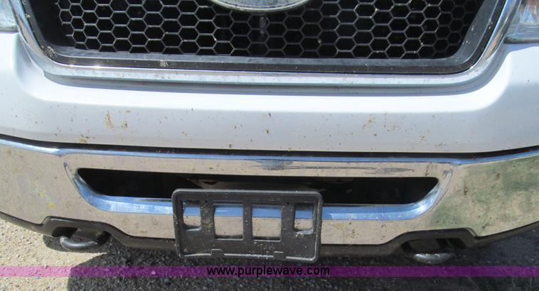 image for item H8840 2007 Ford F150 XLT SuperCrew pickup truck