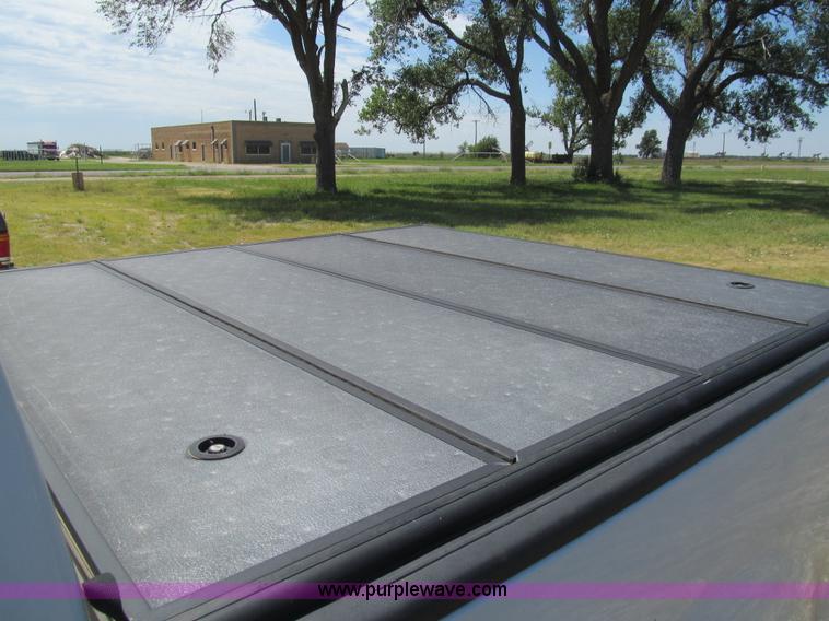 image for item H8840 2007 Ford F150 XLT SuperCrew pickup truck