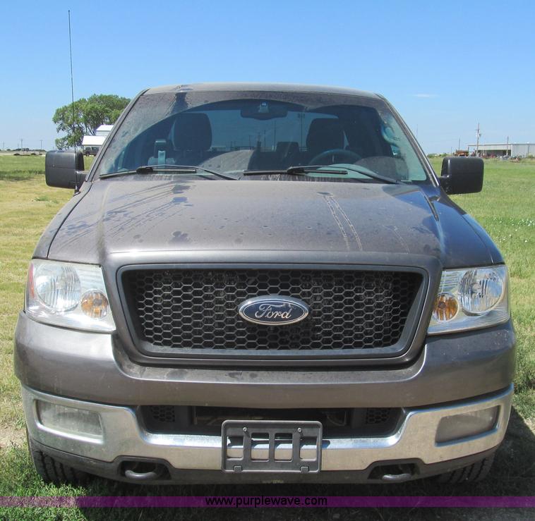 image for item H8841 2004 Ford F150 XLT SuperCab pickup truck