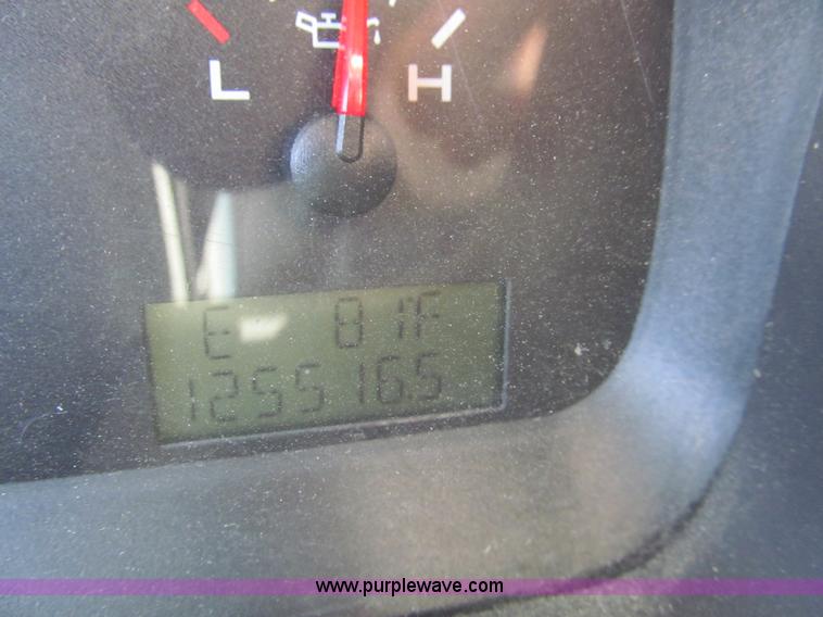 image for item H8841 2004 Ford F150 XLT SuperCab pickup truck