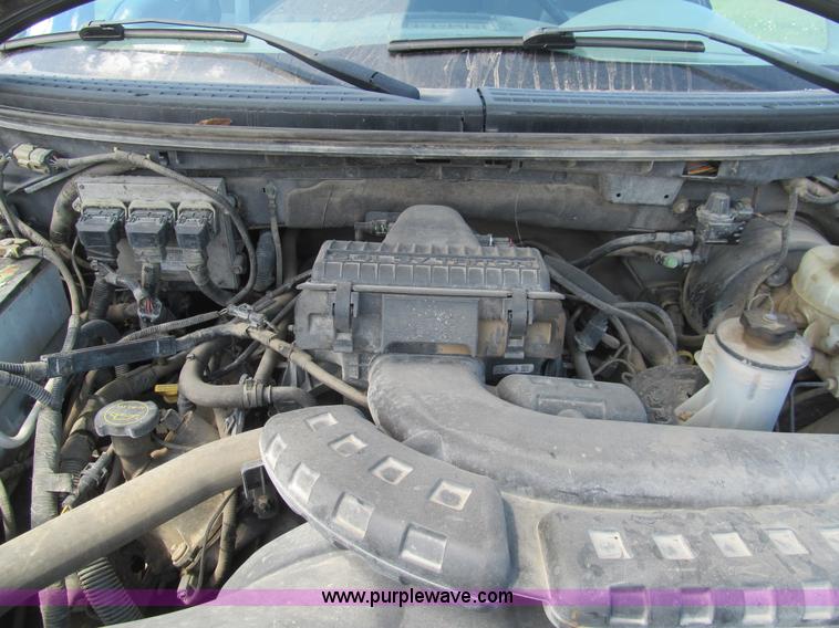 image for item H8841 2004 Ford F150 XLT SuperCab pickup truck