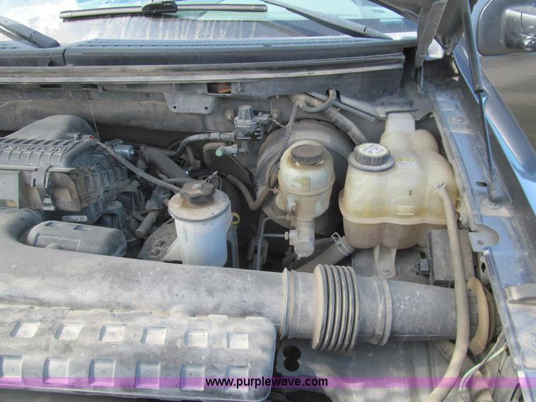 image for item H8841 2004 Ford F150 XLT SuperCab pickup truck