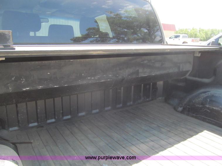 image for item H8841 2004 Ford F150 XLT SuperCab pickup truck