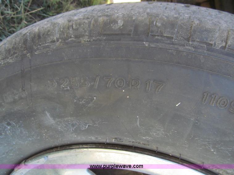 image for item H8841 2004 Ford F150 XLT SuperCab pickup truck