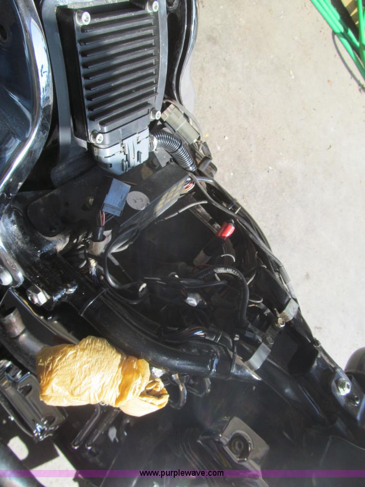 image for item H8869 2006 Harley Davidson motorcycle