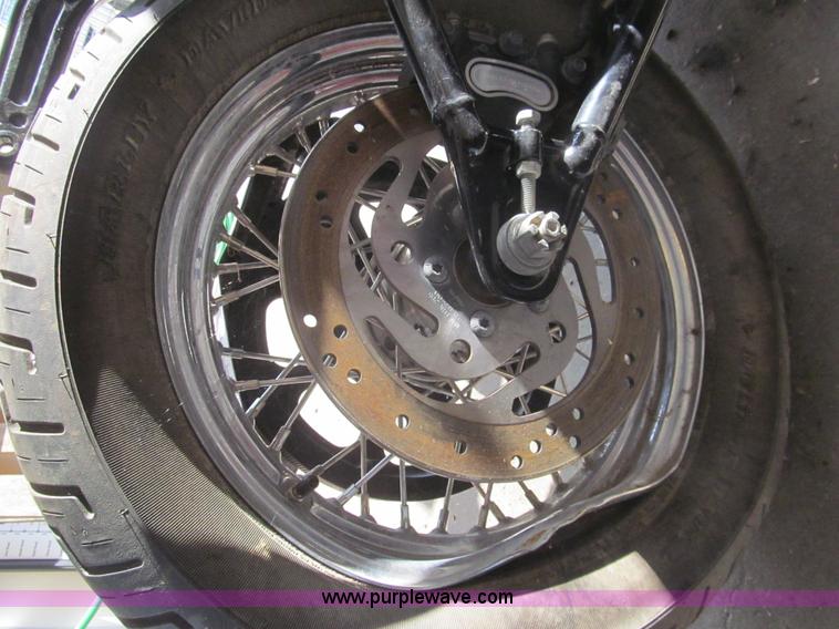 image for item H8869 2006 Harley Davidson motorcycle