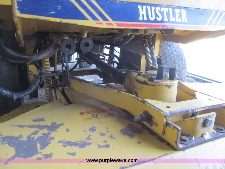 image for item H8871 2001 Hustler 3200 ZTR lawn mower