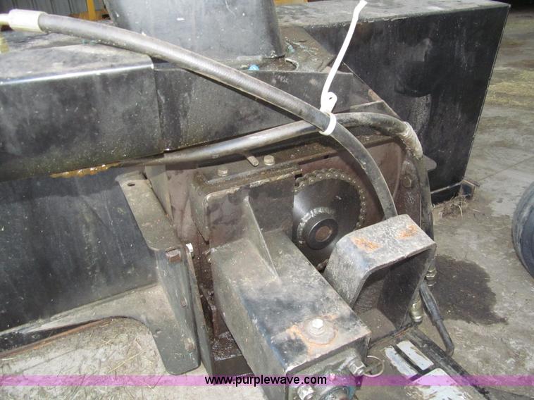 image for item H8871 2001 Hustler 3200 ZTR lawn mower