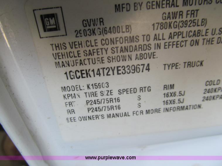 image for item H8897 2000 Chevrolet Silverado 1500 pickup truck