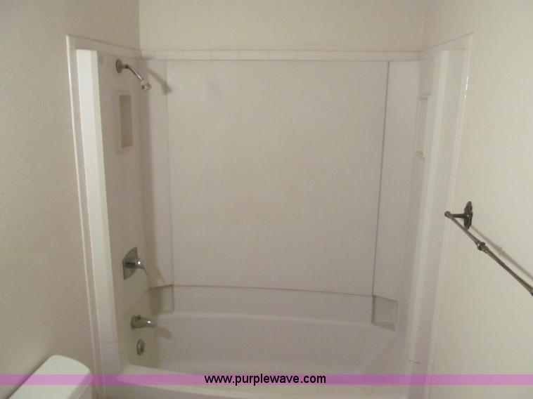 image for item H8899 1982 three bedroom modular house