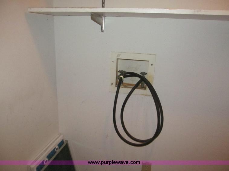 image for item H8899 1982 three bedroom modular house