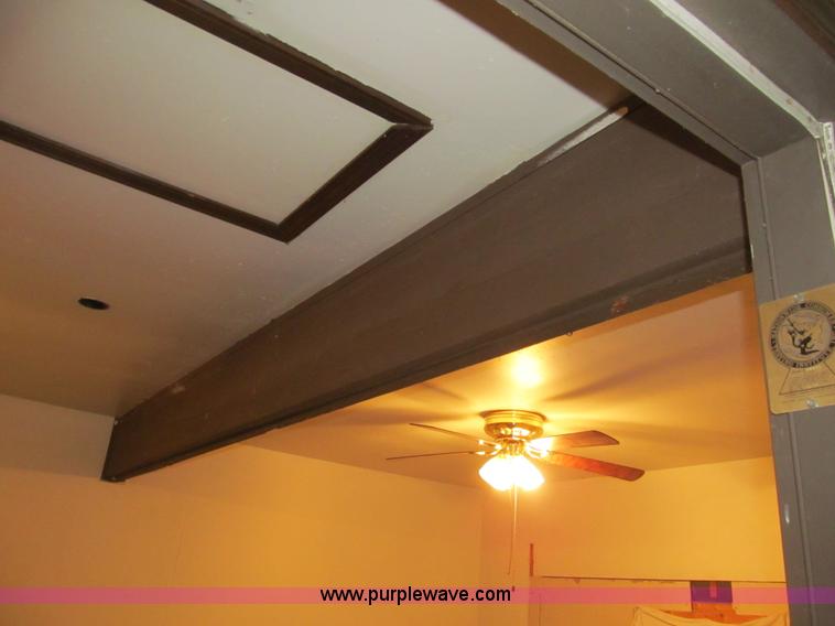 image for item H8899 1982 three bedroom modular house