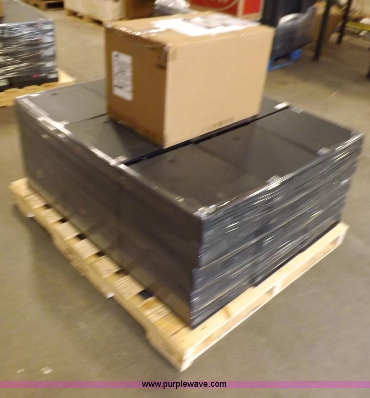 image for item H9218 (45) Lenovo ThinkCentre 8171-V42 desktop computers