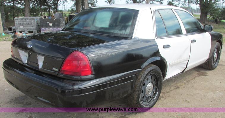image for item I3491 2009 Ford Crown Victoria Police Interceptor