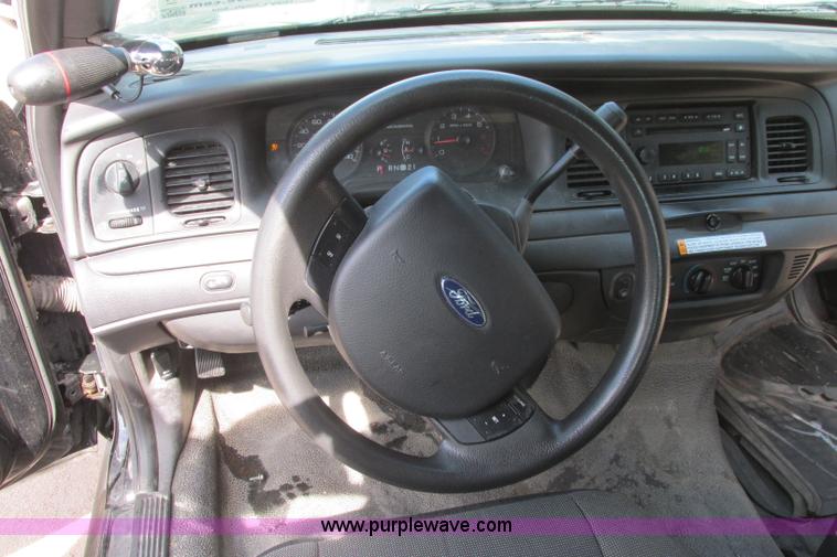 image for item I3491 2009 Ford Crown Victoria Police Interceptor