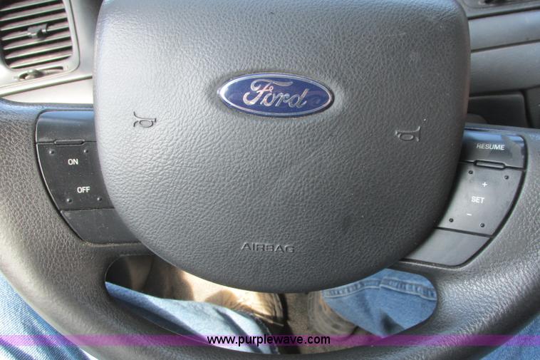 image for item I3491 2009 Ford Crown Victoria Police Interceptor