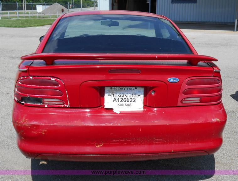image for item I3522 1995 Ford Mustang