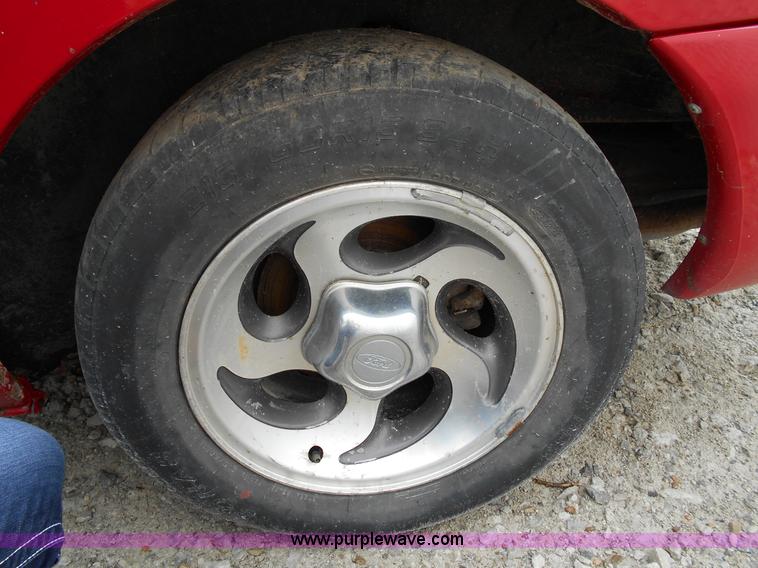 image for item I3522 1995 Ford Mustang