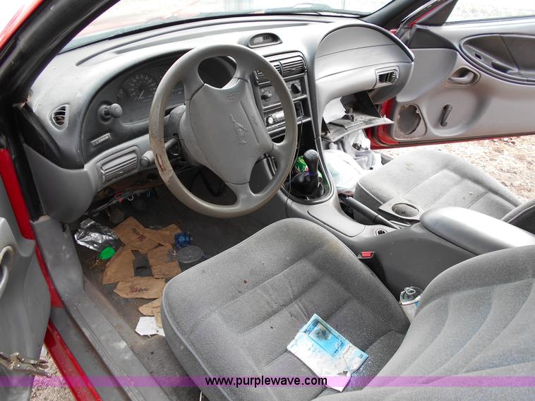 image for item I3522 1995 Ford Mustang