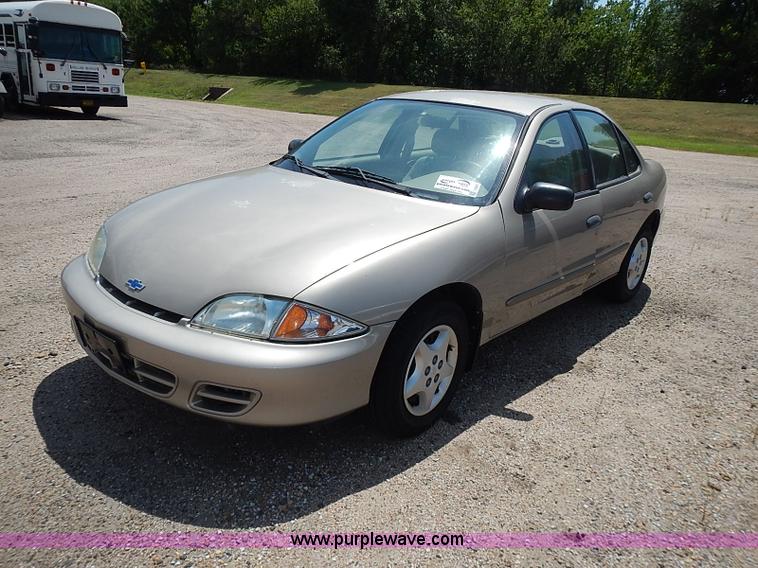 image for item I3537 2002 Chevrolet Cavalier