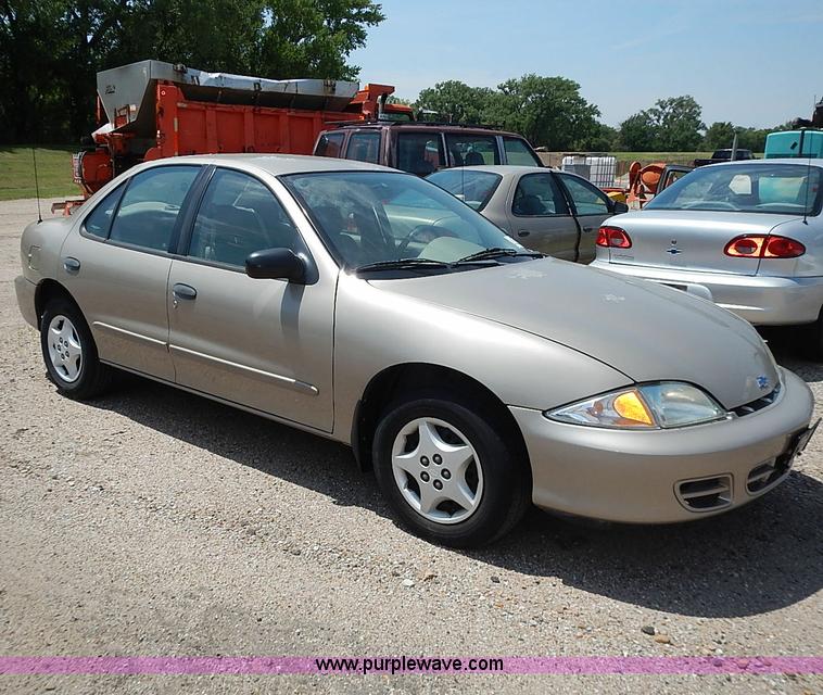 image for item I3537 2002 Chevrolet Cavalier