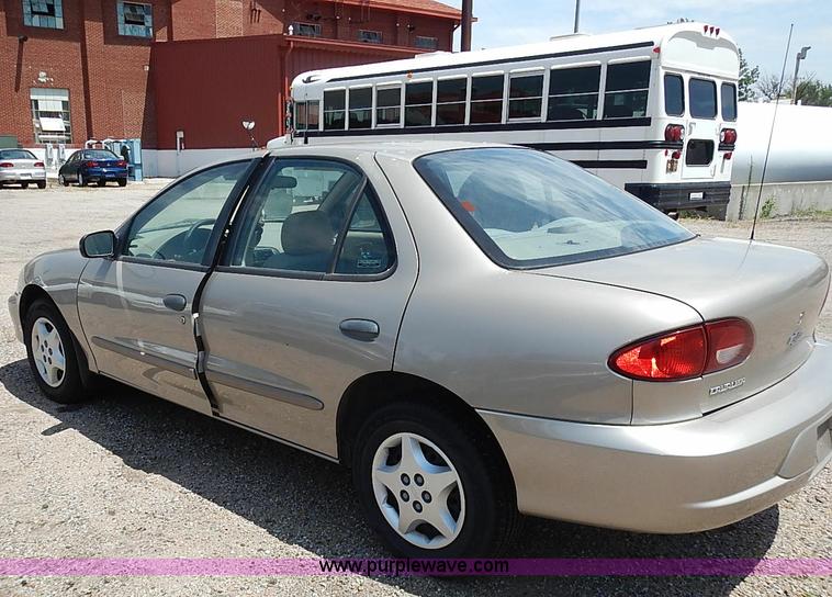 image for item I3537 2002 Chevrolet Cavalier
