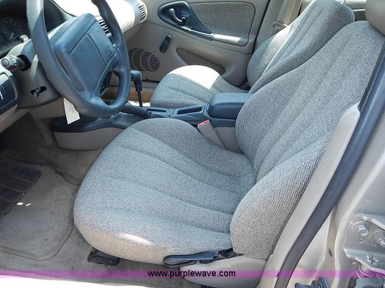 image for item I3537 2002 Chevrolet Cavalier