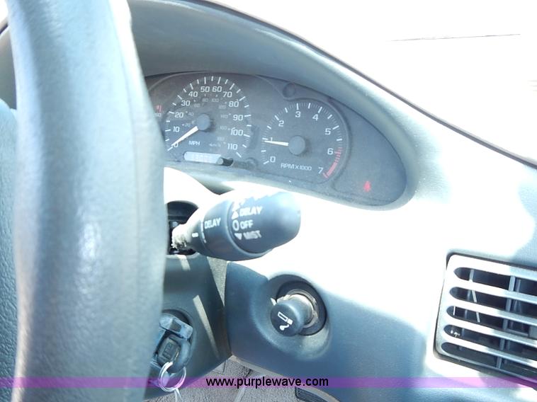 image for item I3537 2002 Chevrolet Cavalier