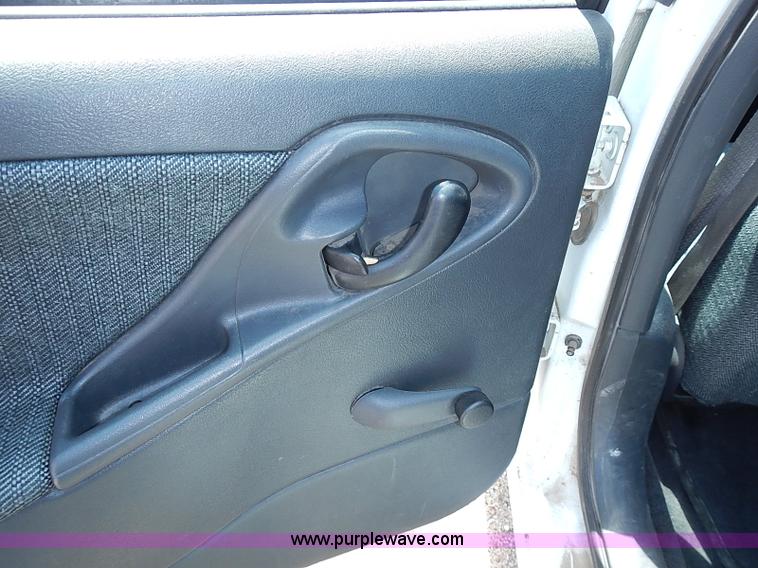 image for item I3538 2002 Chevrolet Cavalier