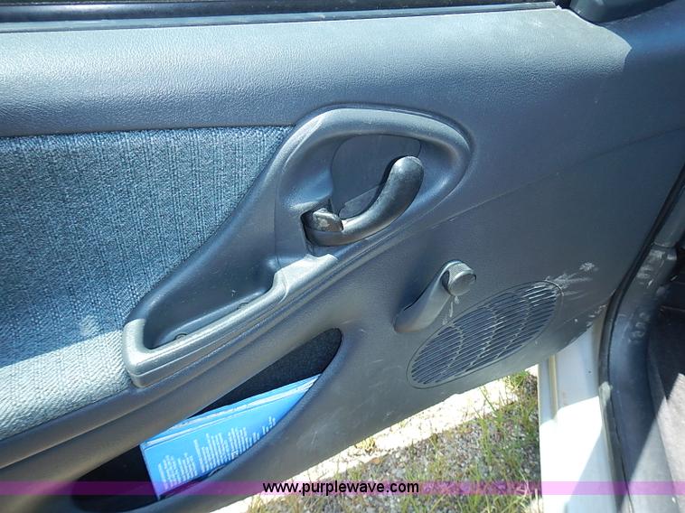 image for item I3539 2002 Chevrolet Cavalier