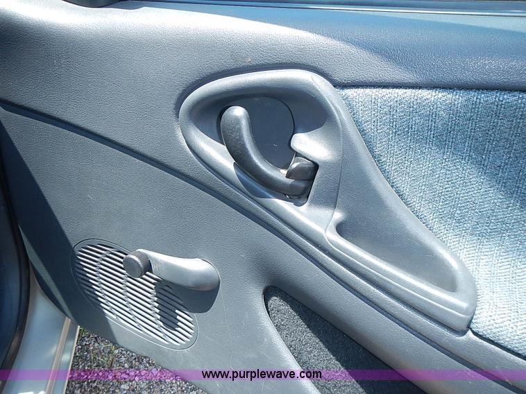 image for item I3539 2002 Chevrolet Cavalier