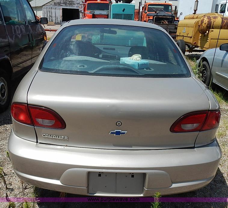 image for item I3540 2002 Chevrolet Cavalier