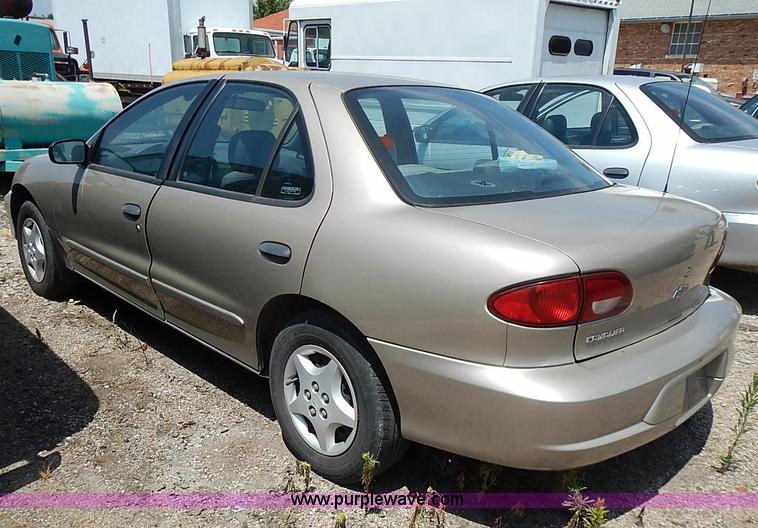 image for item I3540 2002 Chevrolet Cavalier