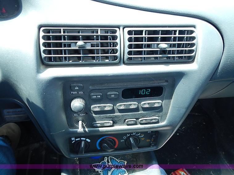 image for item I3540 2002 Chevrolet Cavalier