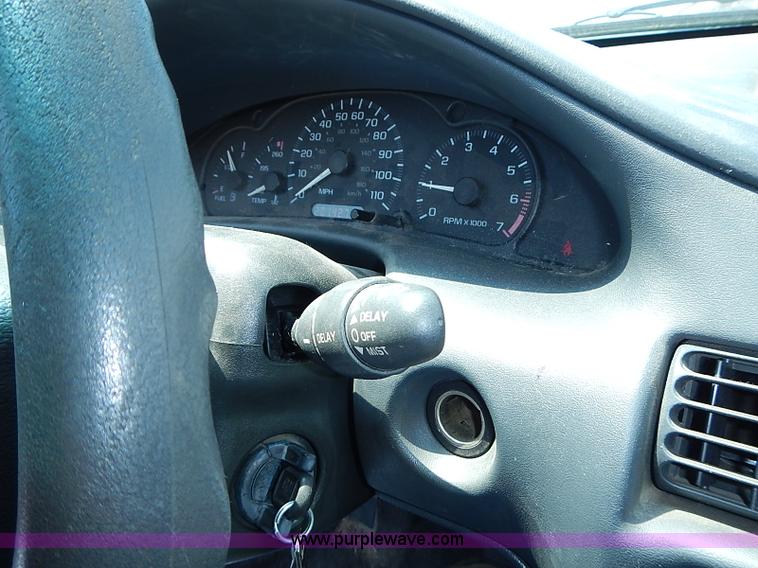 image for item I3540 2002 Chevrolet Cavalier