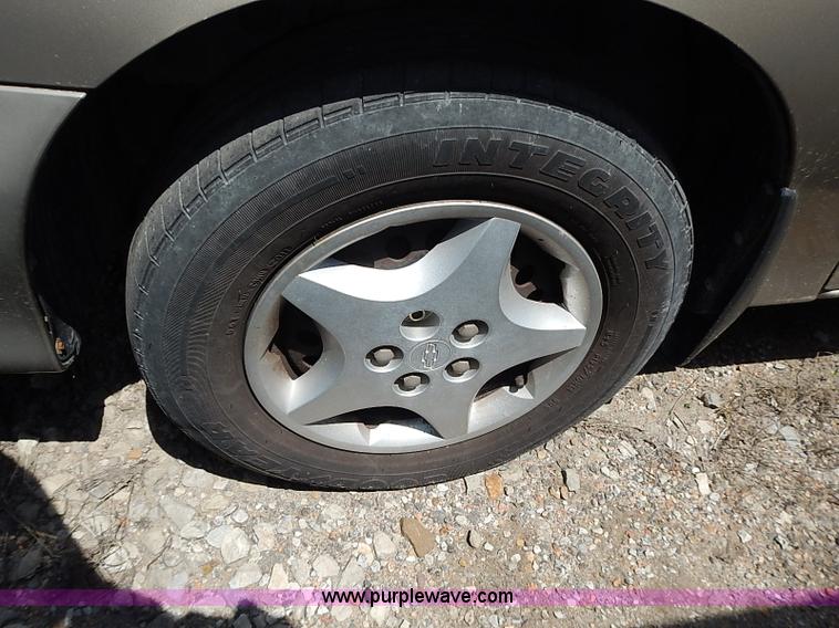 image for item I3540 2002 Chevrolet Cavalier