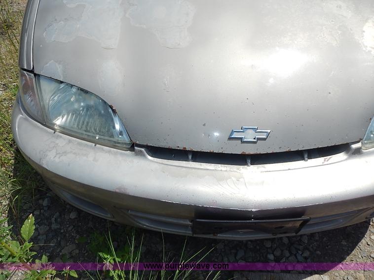 image for item I3540 2002 Chevrolet Cavalier